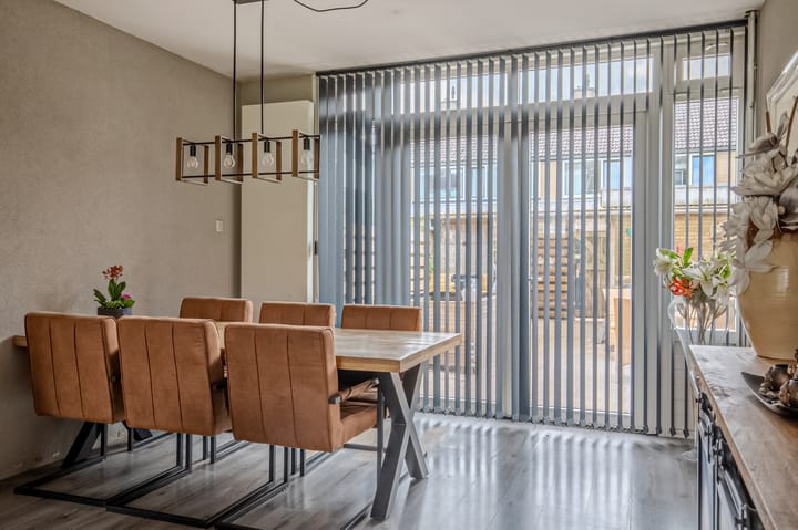 Tussenwoning te koop: Moezelstraat 66, Assen