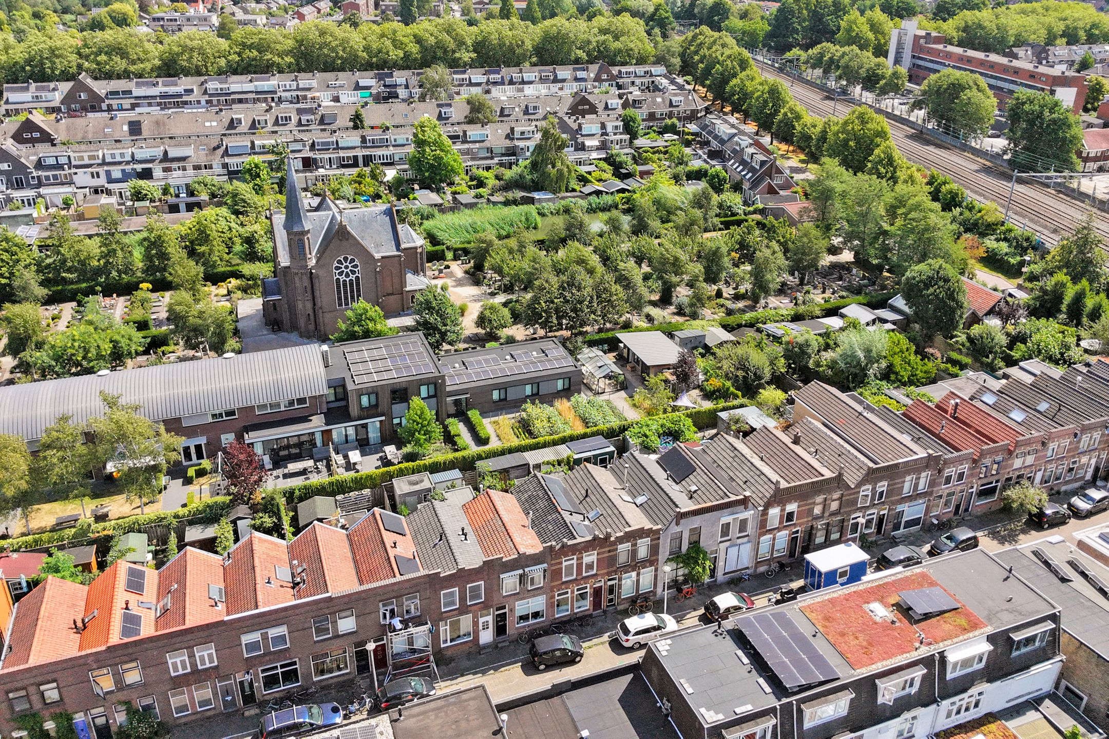 Photo 39 of Warmoezierskade 31