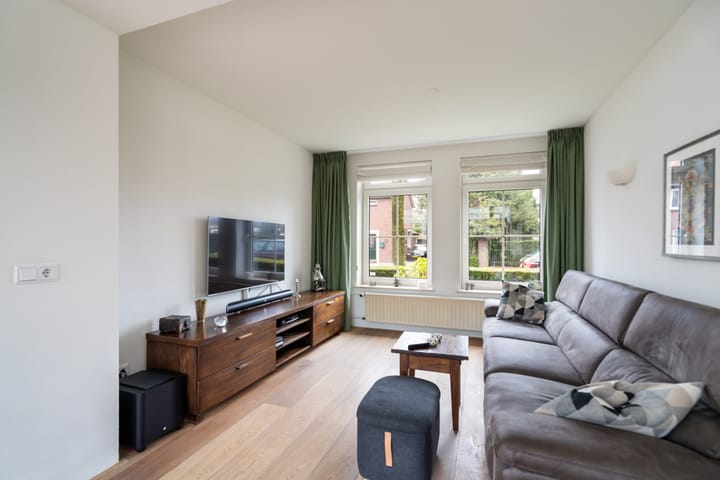 Twee-onder-één-kap te koop: Onze Lieve Vrouwestraat 69, Ospel