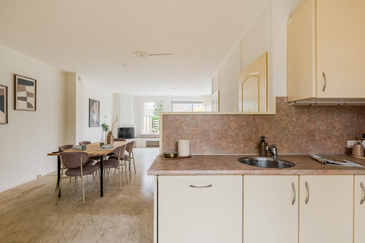 Tussenwoning te koop: Biesbosch 15, Diemen