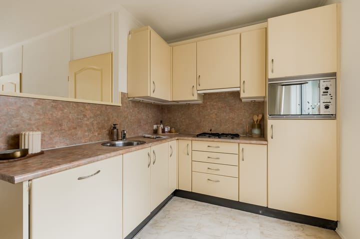 Tussenwoning te koop: Biesbosch 15, Diemen