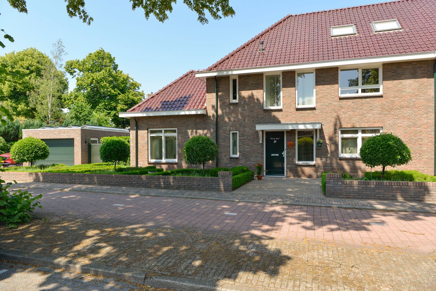 Foto 1 van Bovenlangewijnseweg 10