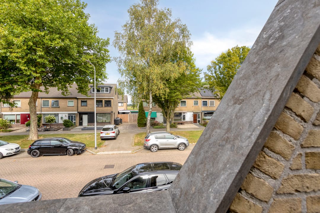 Photo 31 of Meteorenstraat 34