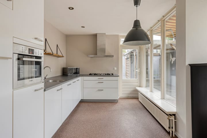 Tussenwoning te koop: Startvenseweg 10, Wijchen