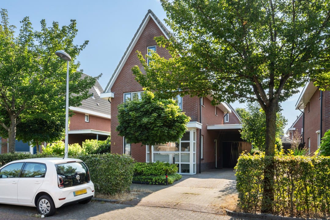 Foto 1 van Keizersmantel 8