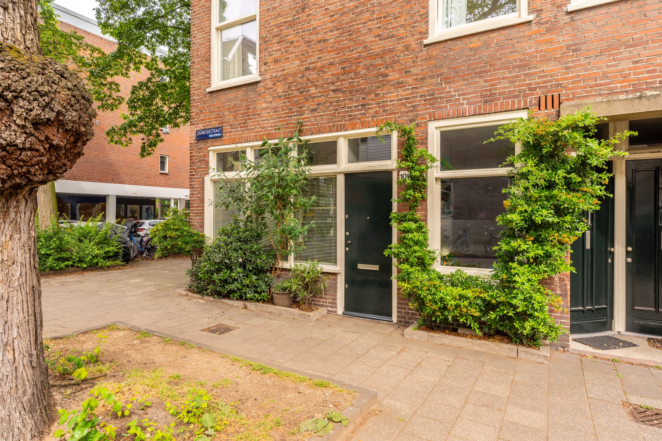 Photo 36 of Zaandijkstraat 10-B