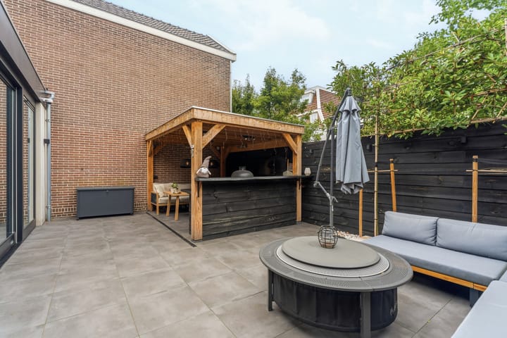 Vrijstaande woning te koop: Herengracht 102, Zaandam