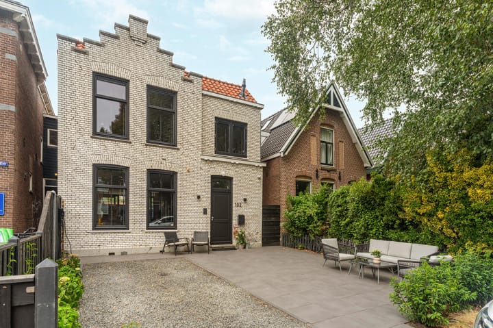 Vrijstaande woning te koop: Herengracht 102, Zaandam