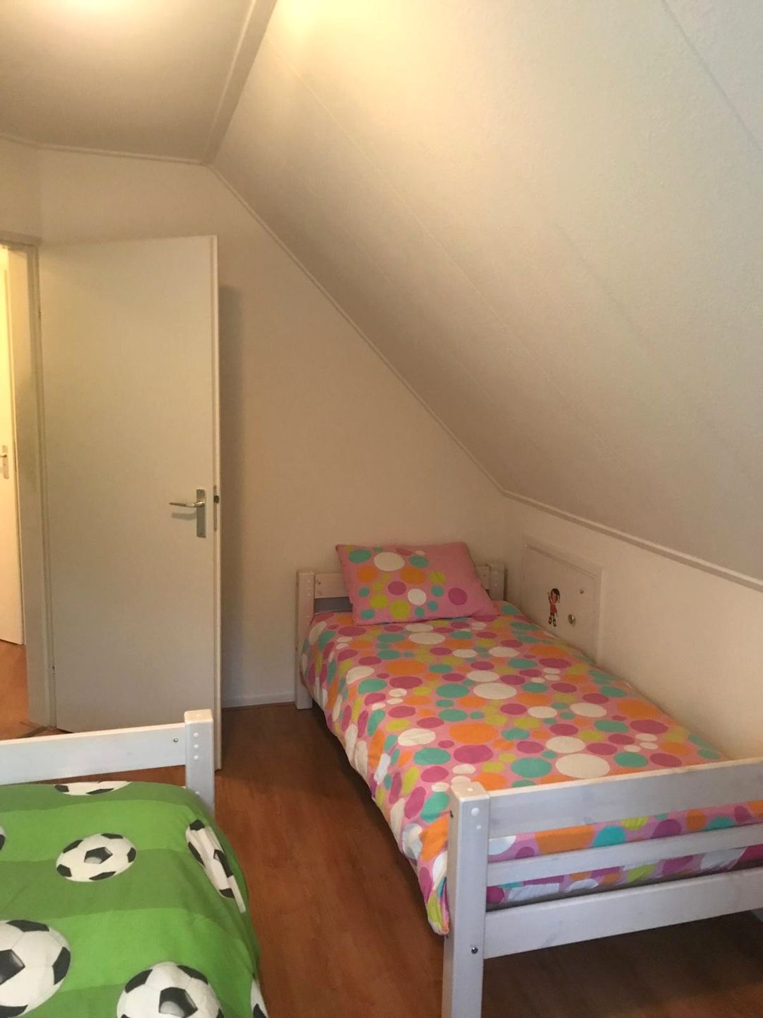 Photo 23 of Valkenlaan 74