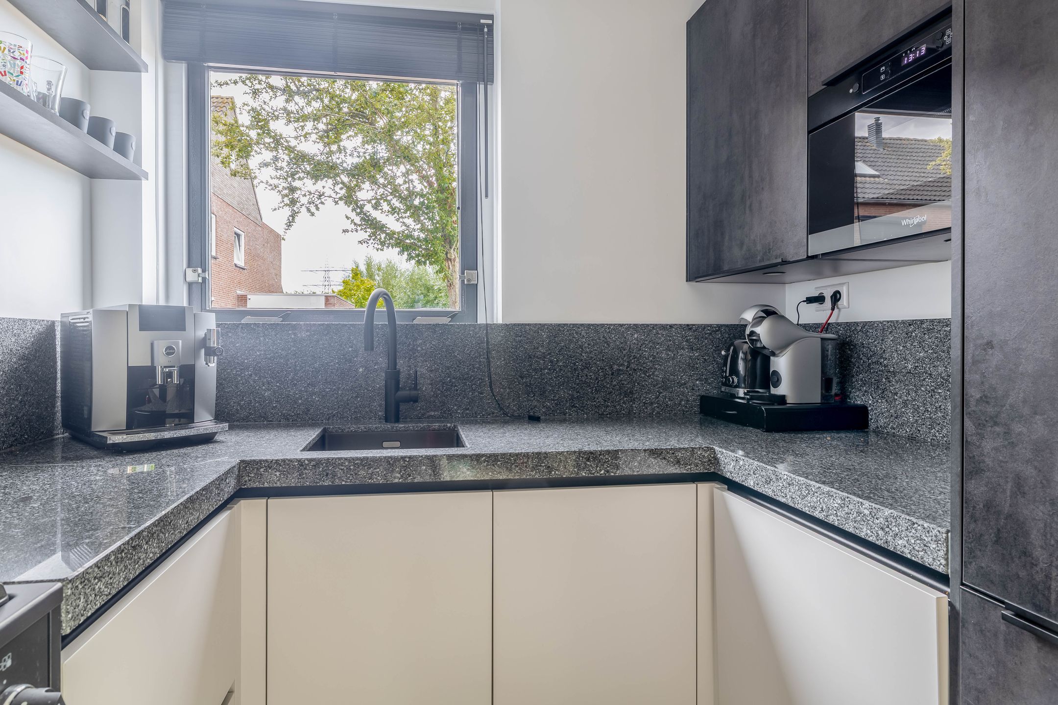 Photo 18 of Vicky Baumstraat 1