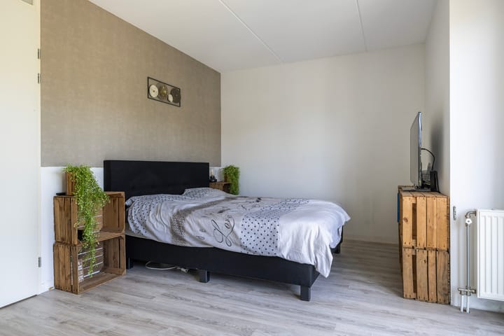 Tussenwoning te koop: Knoopkruid 6, Voorthuizen