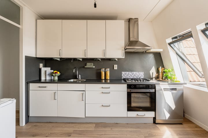 Appartement te koop: Spaarne 131, Haarlem