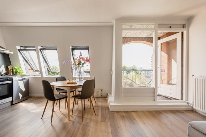 Appartement te koop: Spaarne 131, Haarlem
