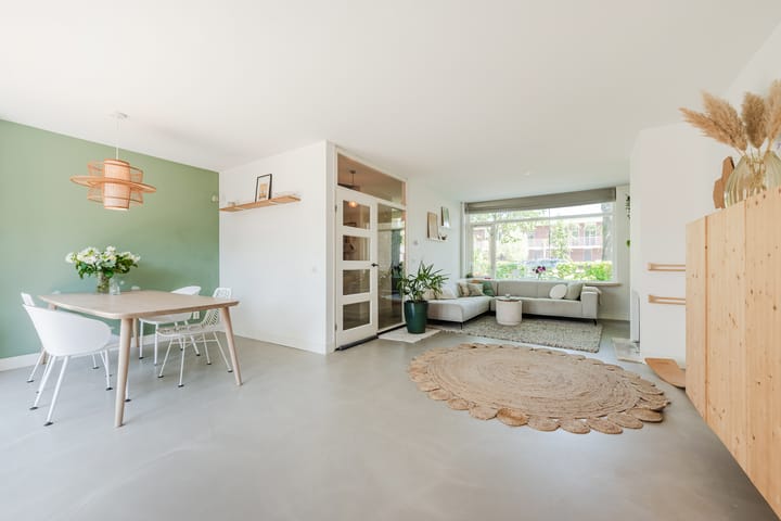 Tussenwoning te koop: Maximiliaanlaan 28, Waalre
