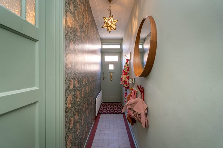 Tussenwoning te koop: Madeliefstraat 10, Tilburg