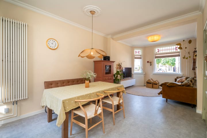 Tussenwoning te koop: Madeliefstraat 10, Tilburg