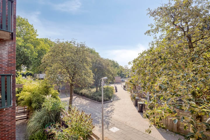 Appartement te koop: Vrijmark 154, Almere