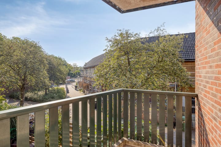 Appartement te koop: Vrijmark 154, Almere