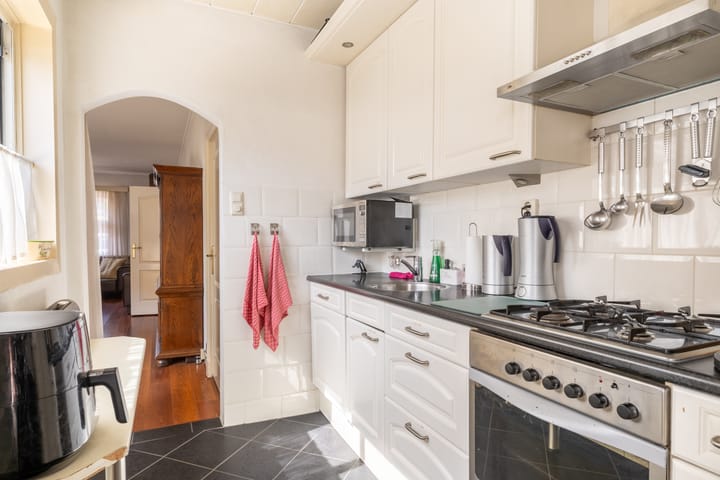 Tussenwoning te koop: van Hasseltstraat 6, Kampen