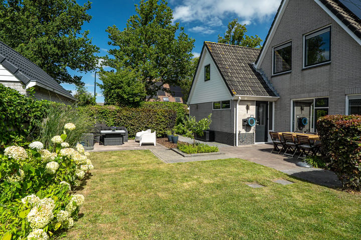 Vrijstaande woning te koop: De Bazuin 33, Harlingen