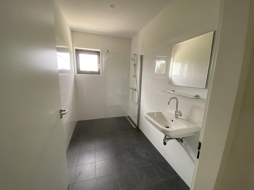Photo 7 of Midwaystraat 16-A
