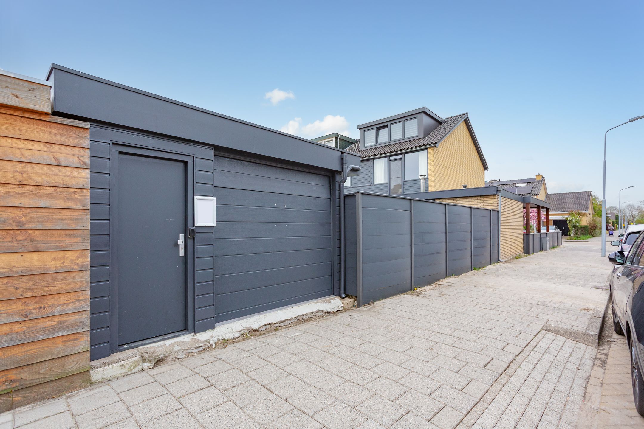 Photo 45 of Van der Waalsstraat 2