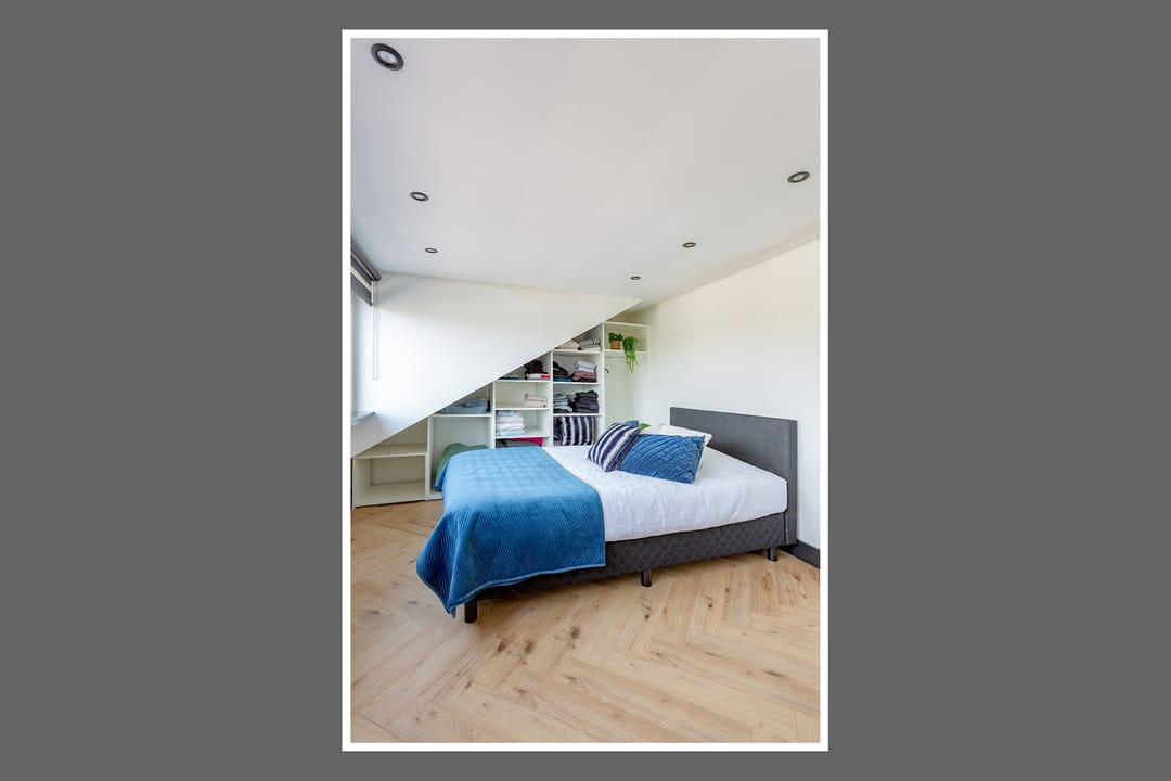 Photo 37 of Van der Waalsstraat 2