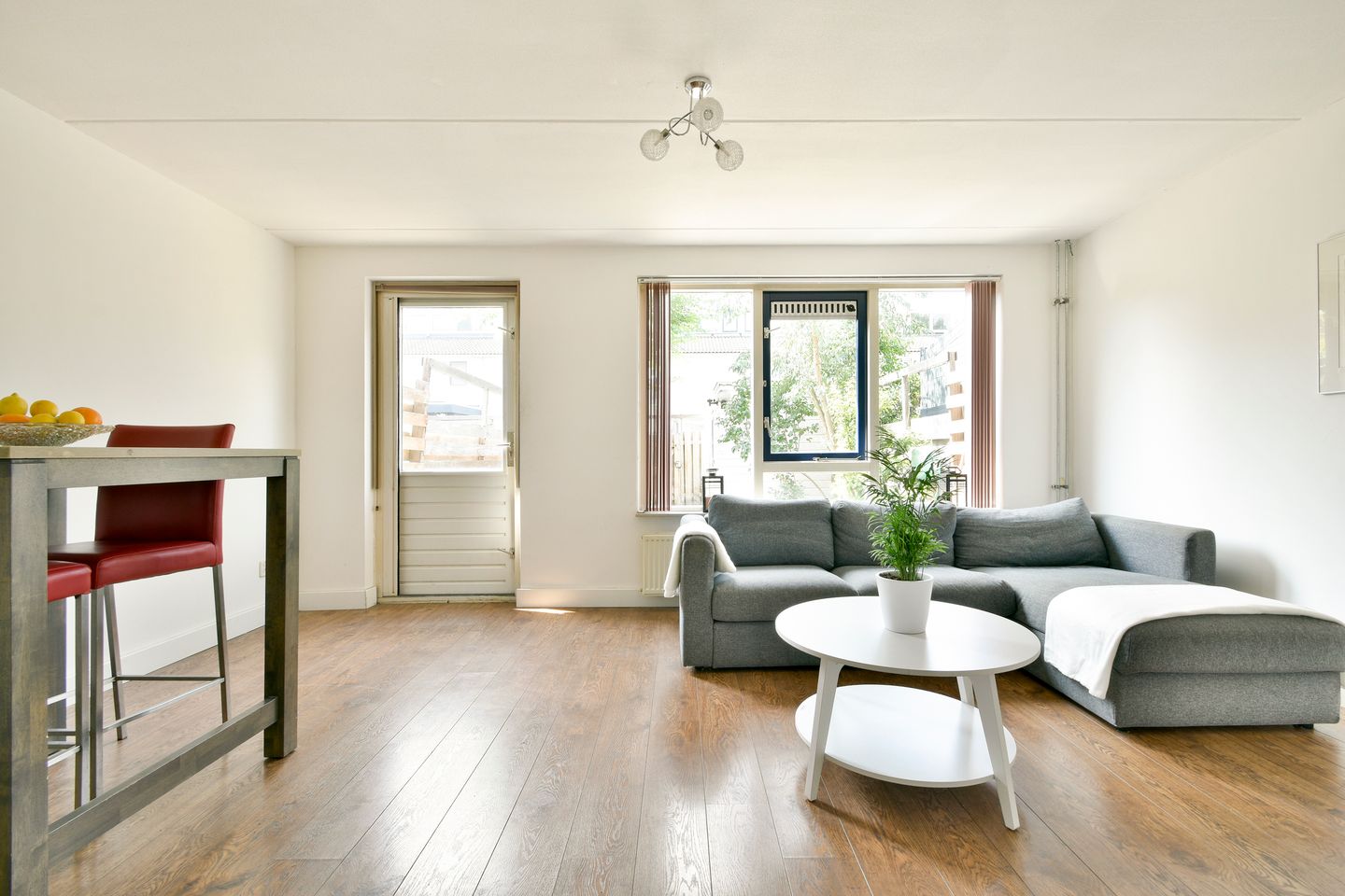 Photo 10 of George Sandstraat 6