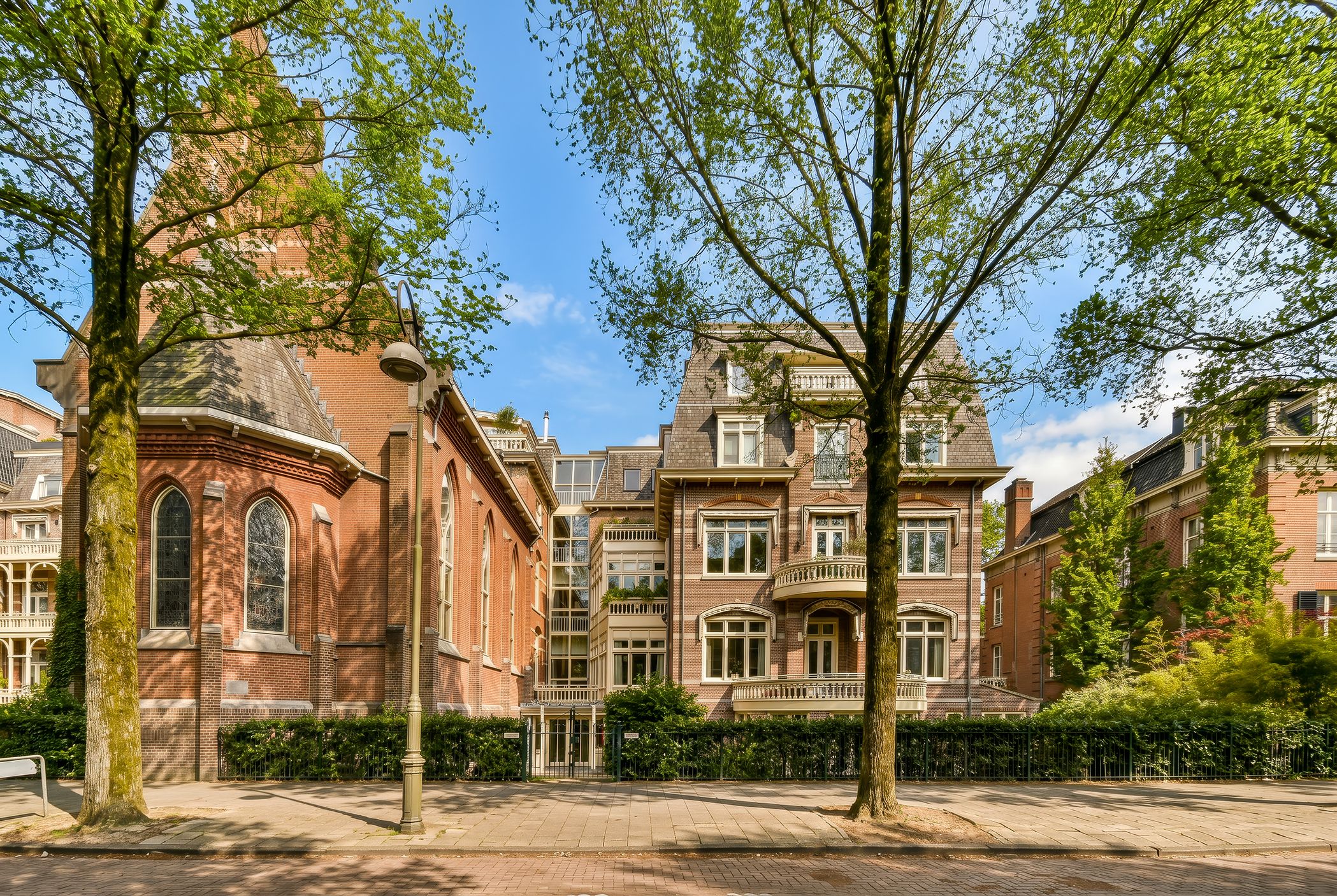Van Eeghenstraat 206 