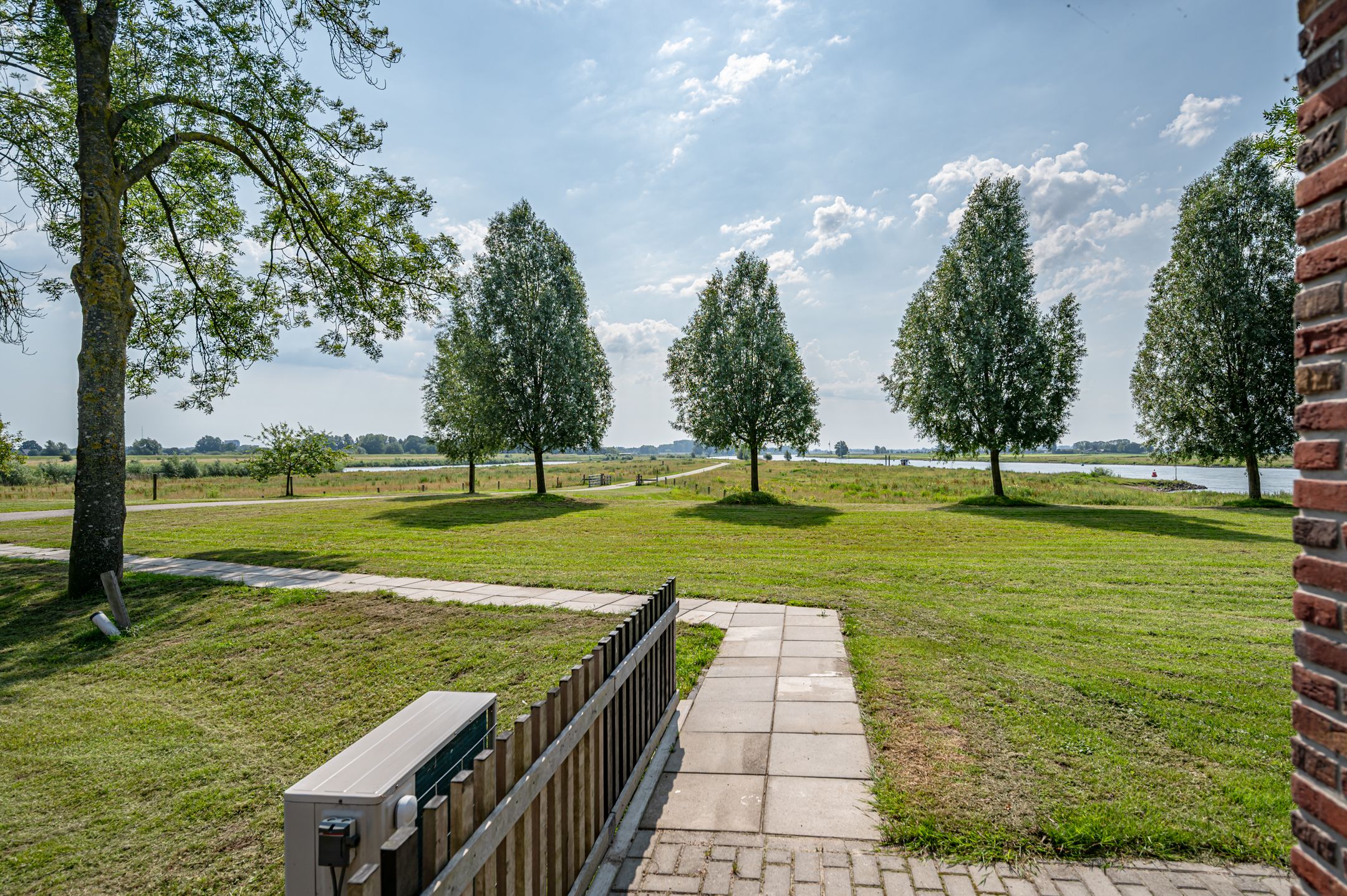 Photo 63 of Schellerdijk 12