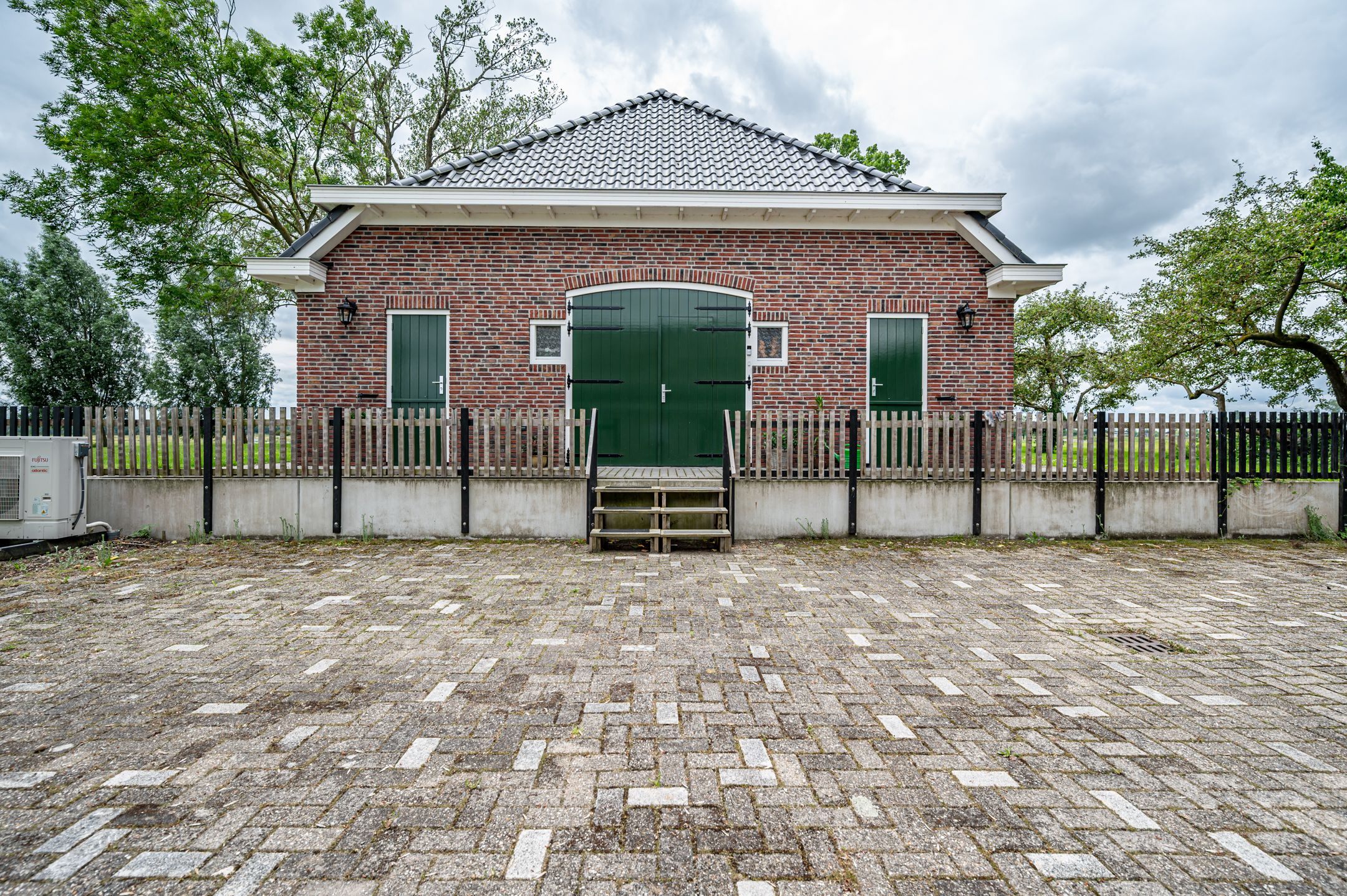 Photo 48 of Schellerdijk 12