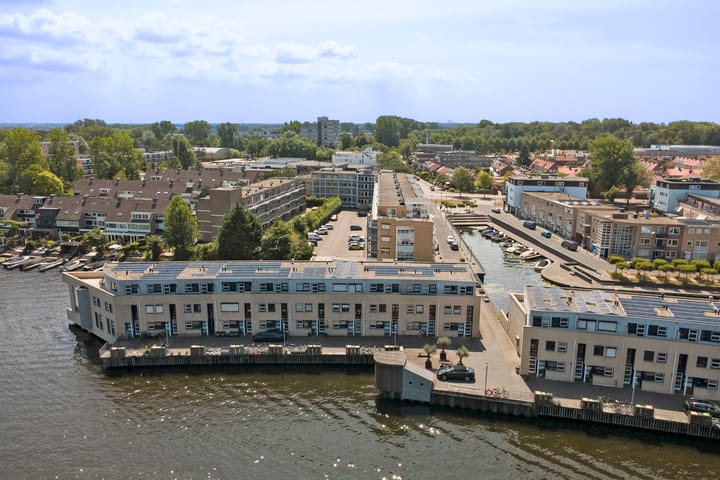 Tussenwoning te koop: 't Schip 8, Katwijk (Zh)