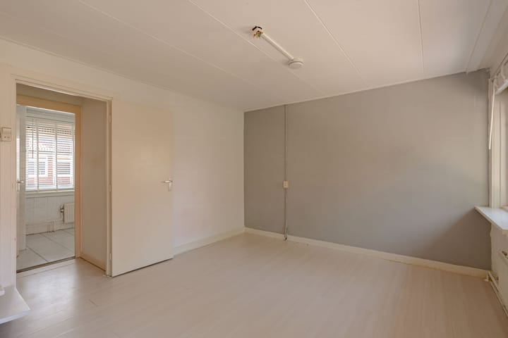 Tussenwoning te koop: Voornestraat 17, Amsterdam