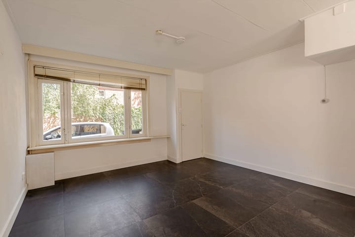 Tussenwoning te koop: Voornestraat 17, Amsterdam