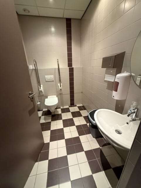 Hoekwoning te koop: Kerkstraat 16, Hank