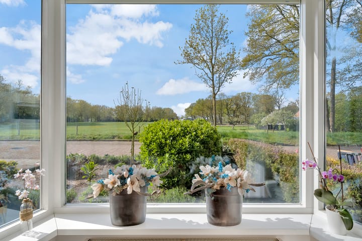 Tussenwoning te koop: Weidebuurt 28, Hardenberg