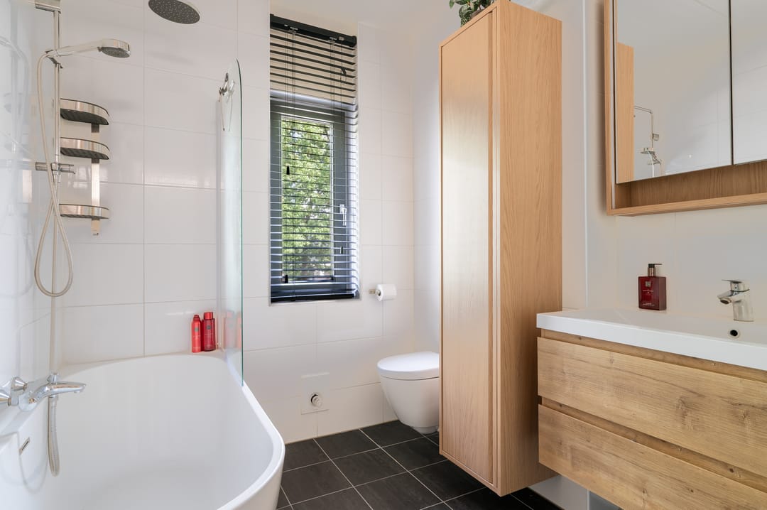 Photo 26 of Van der Waalsstraat 21