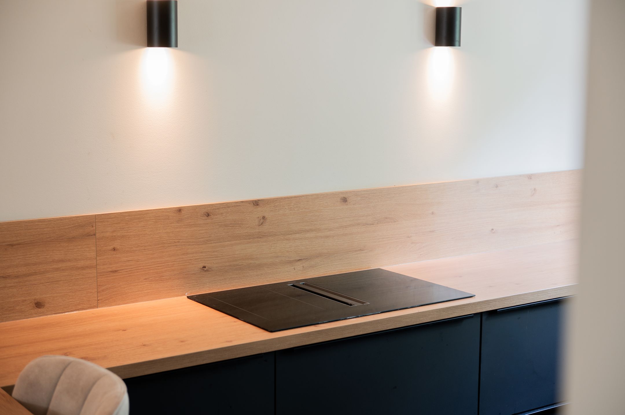 Photo 12 of Van der Waalsstraat 21