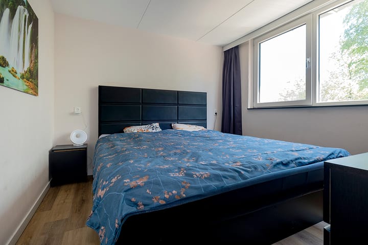 Tussenwoning te koop: Schubertlaan 43, Assen