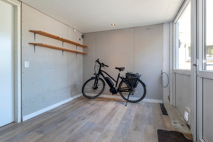Tussenwoning te koop: Schubertlaan 43, Assen