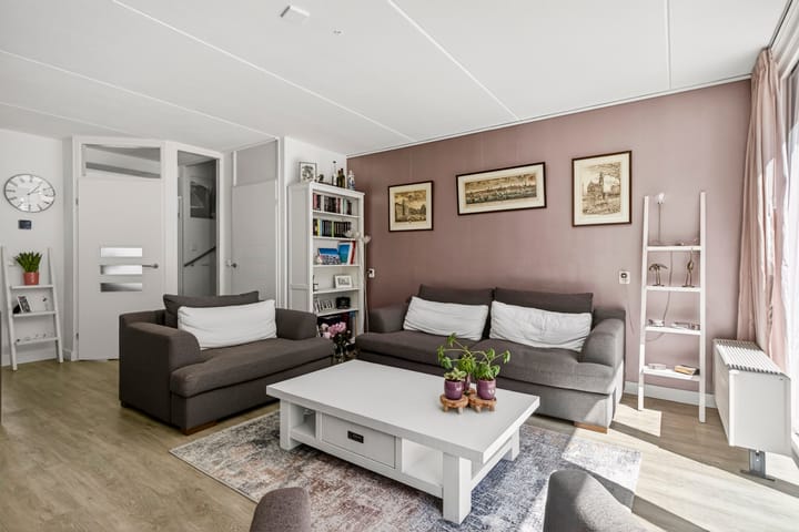 Tussenwoning te koop: Pienemanstraat 120, Ede