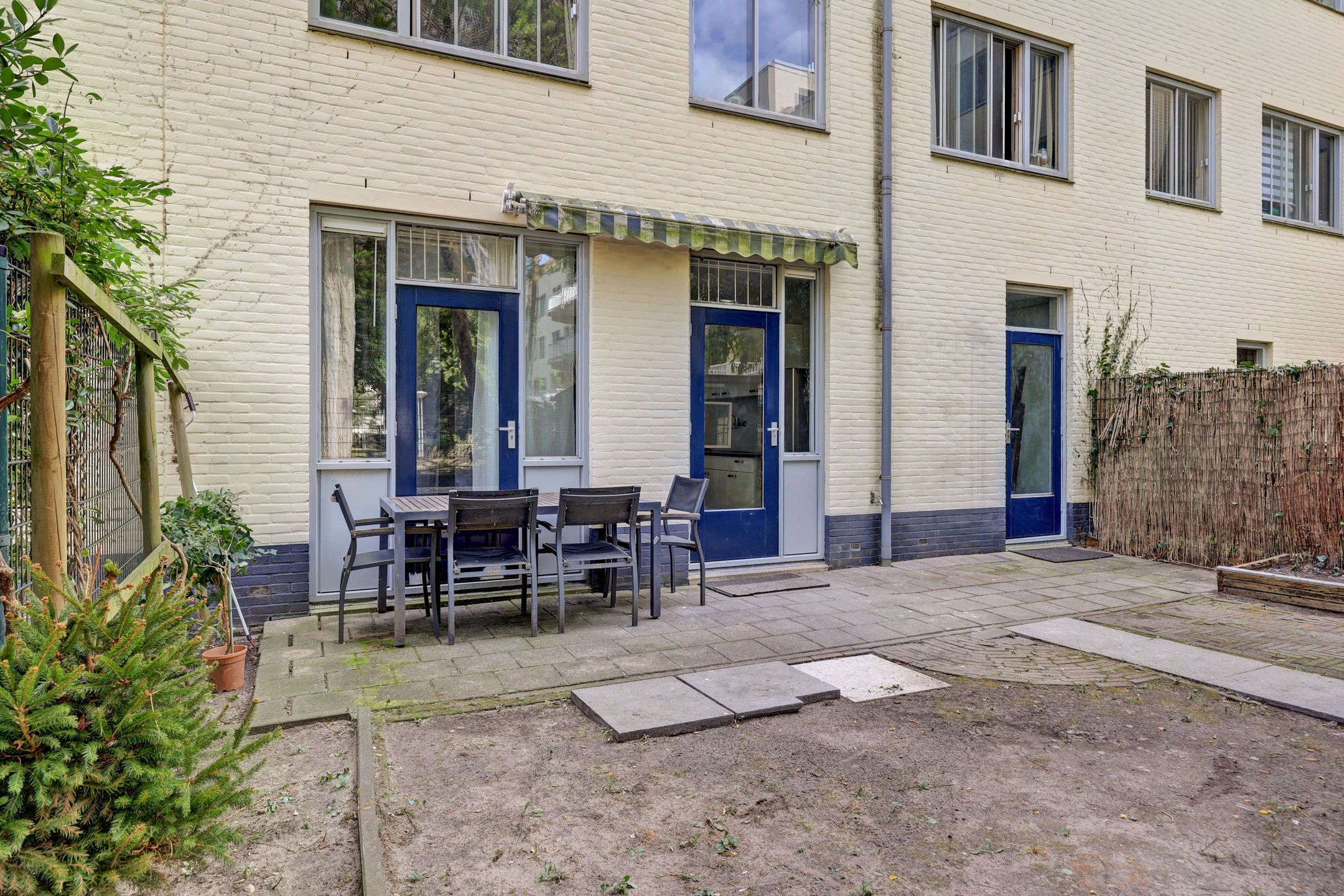 Dostojevskisingel 151