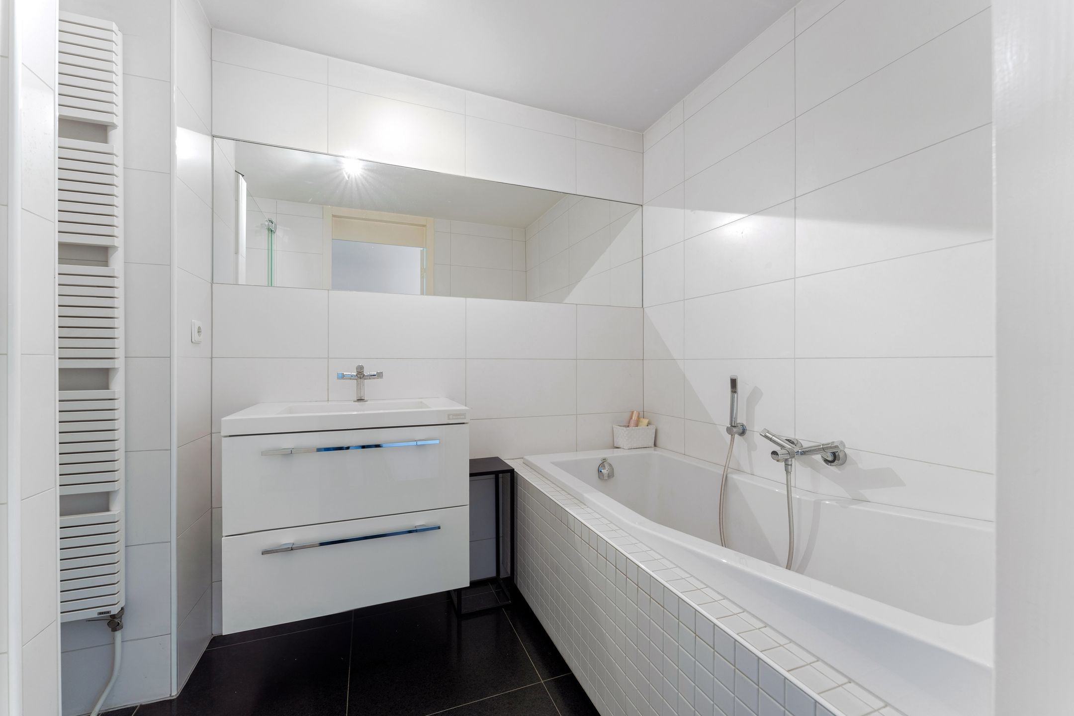 Photo 12 of Bogaardenstraat 51-C