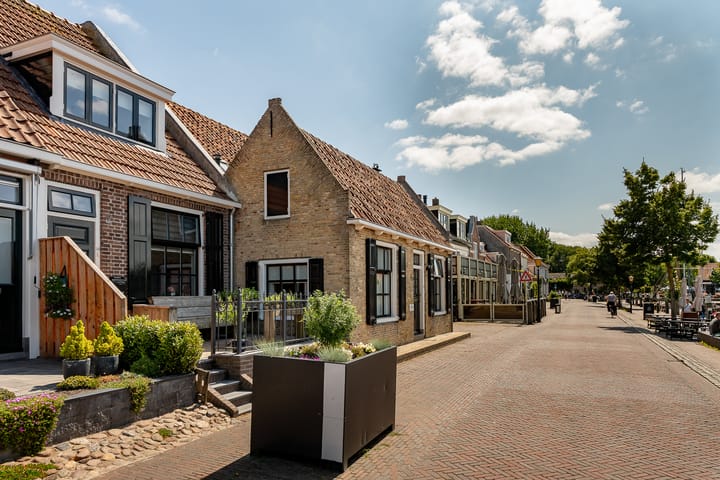 Tussenwoning te koop: Havenkade 34, Elburg