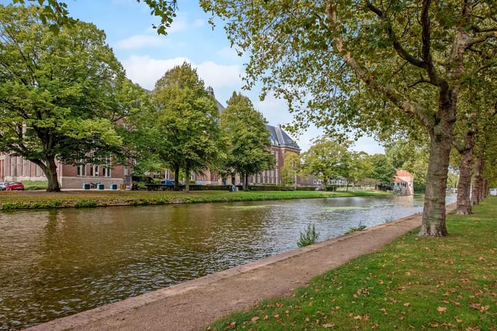 Photo 4 of Van Miereveltlaan 23
