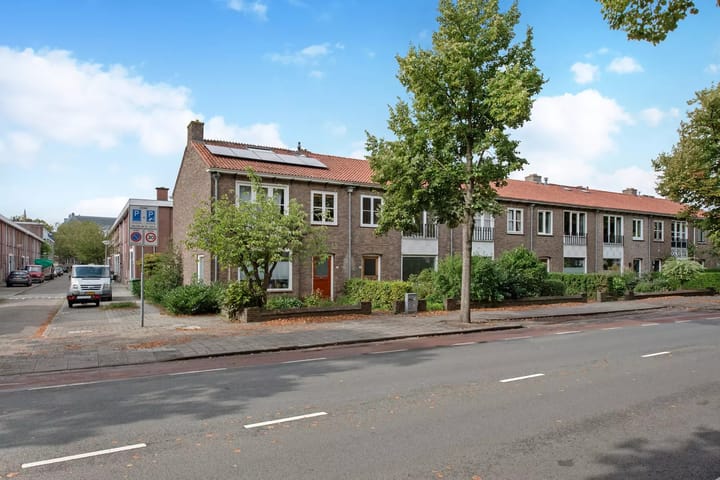 Photo 2 of Van Miereveltlaan 23
