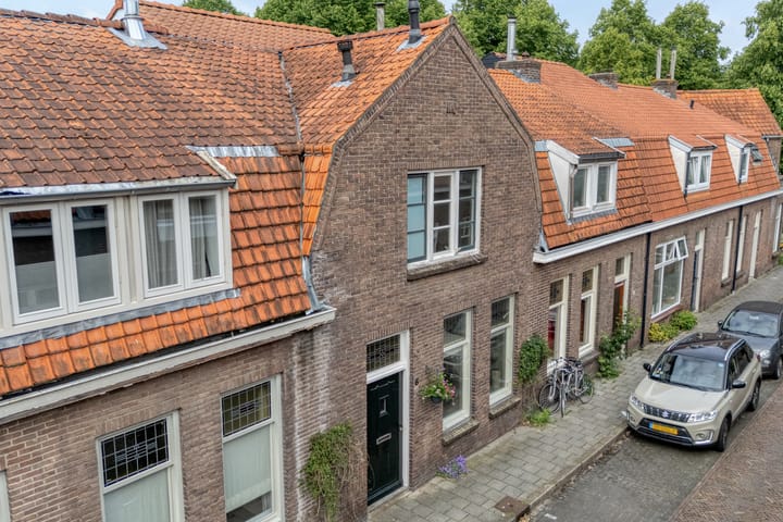 Foto 2 van Trompstraat 6