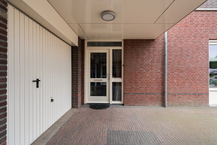 Tussenwoning te koop: Odahoevestraat 24, Weert