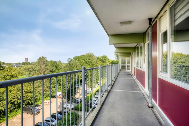 Appartement te koop: Oostervenne 360, Purmerend