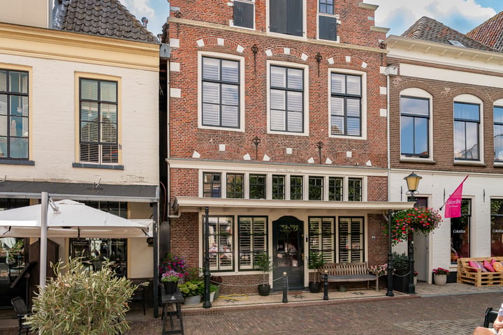 Tussenwoning te koop: Beekstraat 35, Elburg